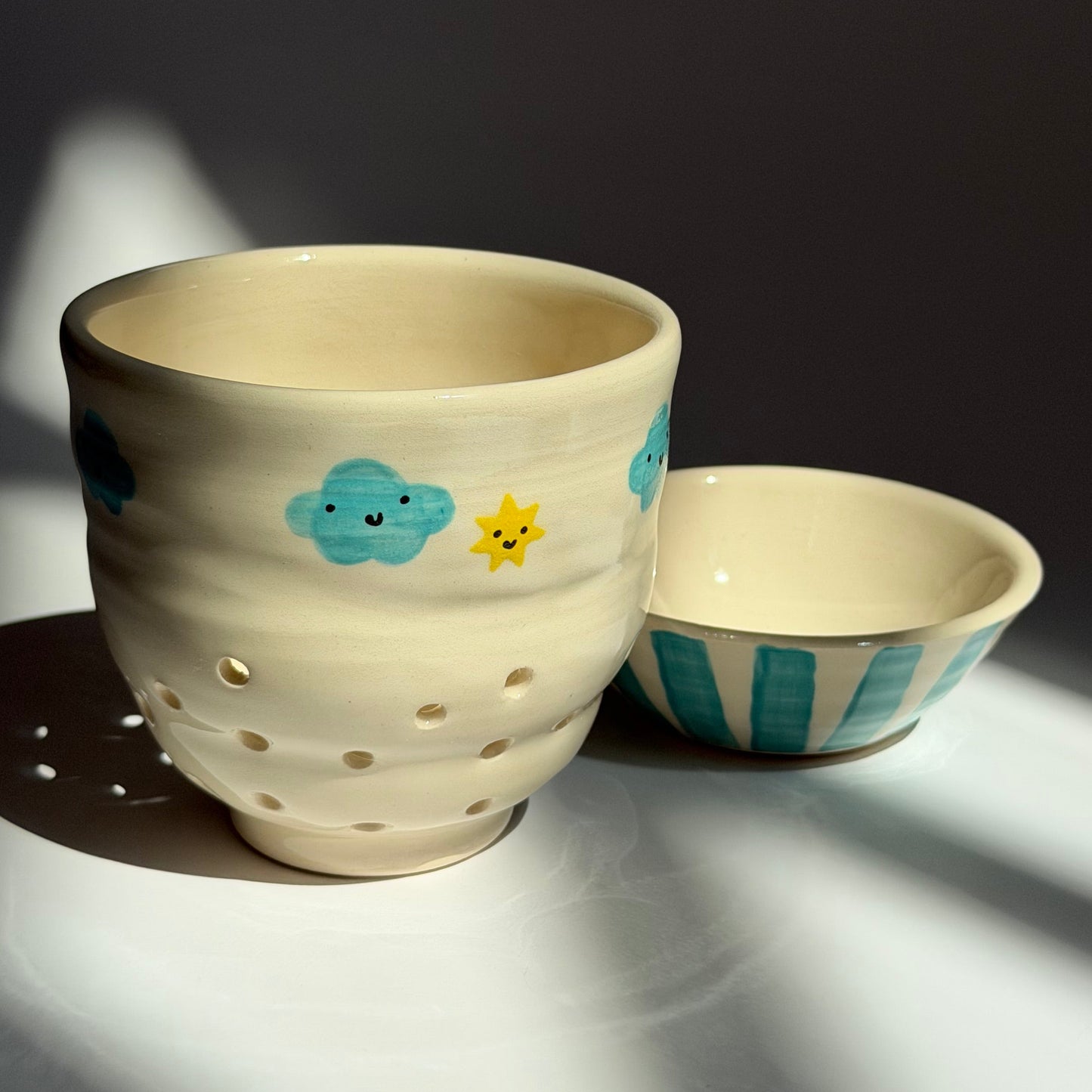 cutie clouds berry bowl + drip tray *NOTE*