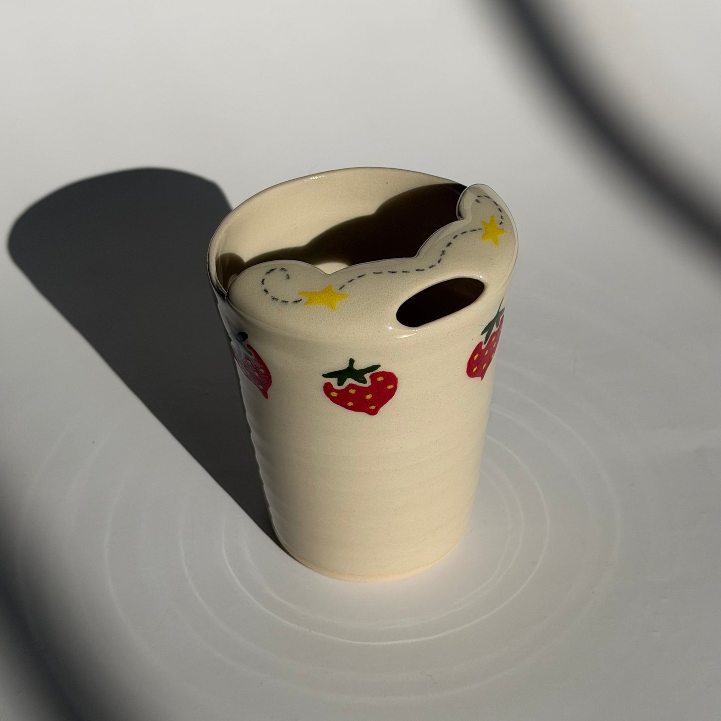 strawberry + stars to-go cup no.1