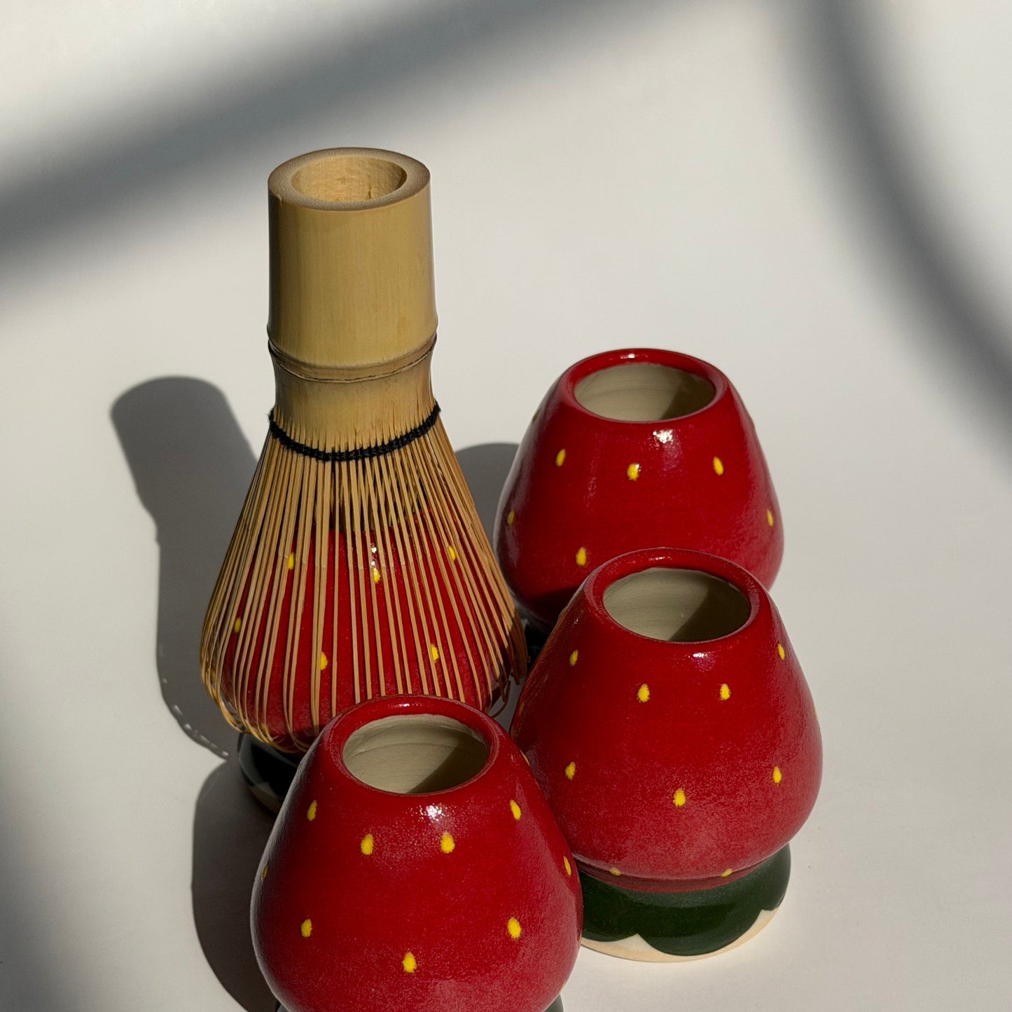 strawberry whisk stand