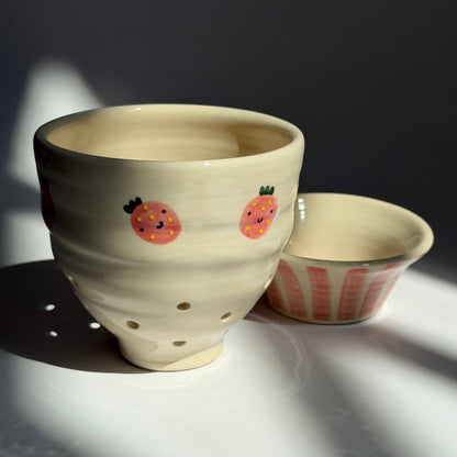 cutie strawberry berry bowl + drip tray *NOTE*