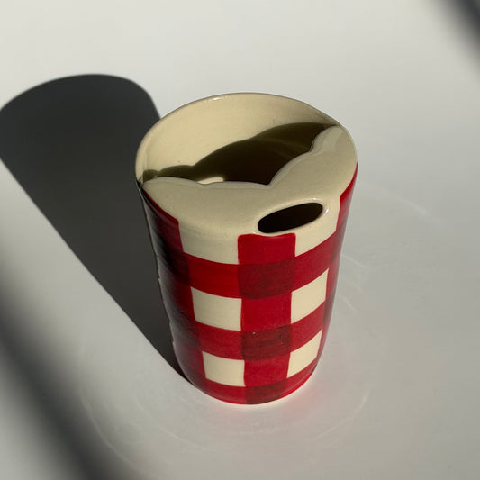red gingham to-go cup no.1