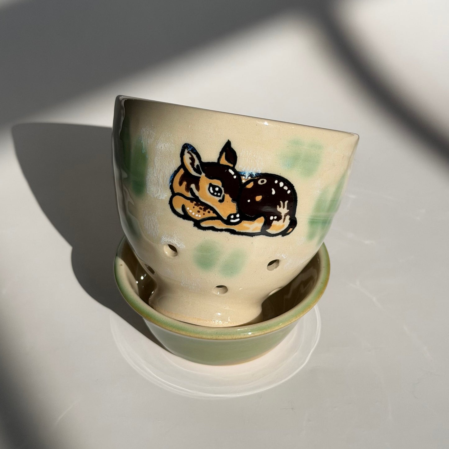 sleeping fawn berry bowl + drip tray
