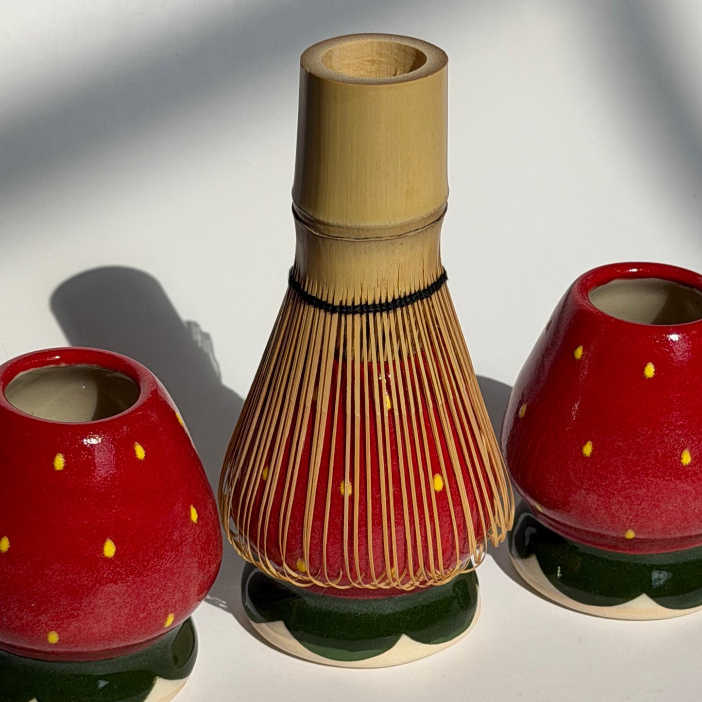 strawberry whisk stand