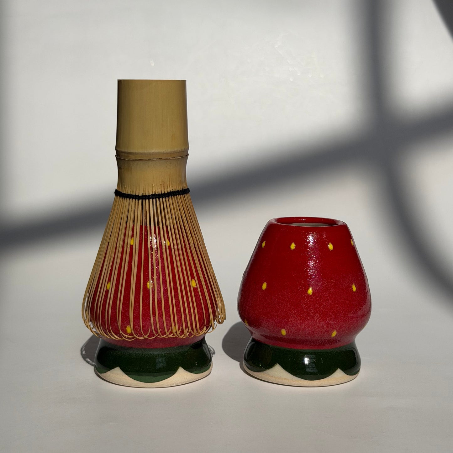 strawberry whisk stand