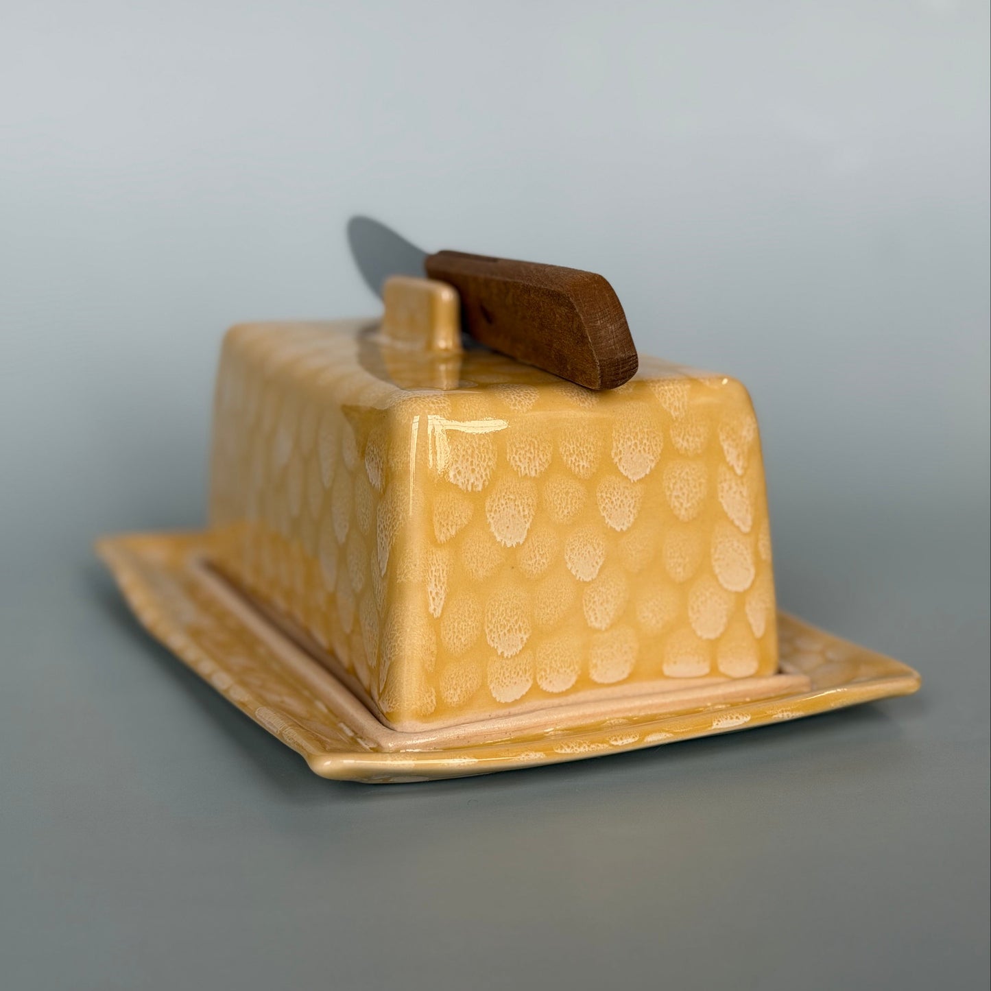 lemon drop butter dish *NOTE*
