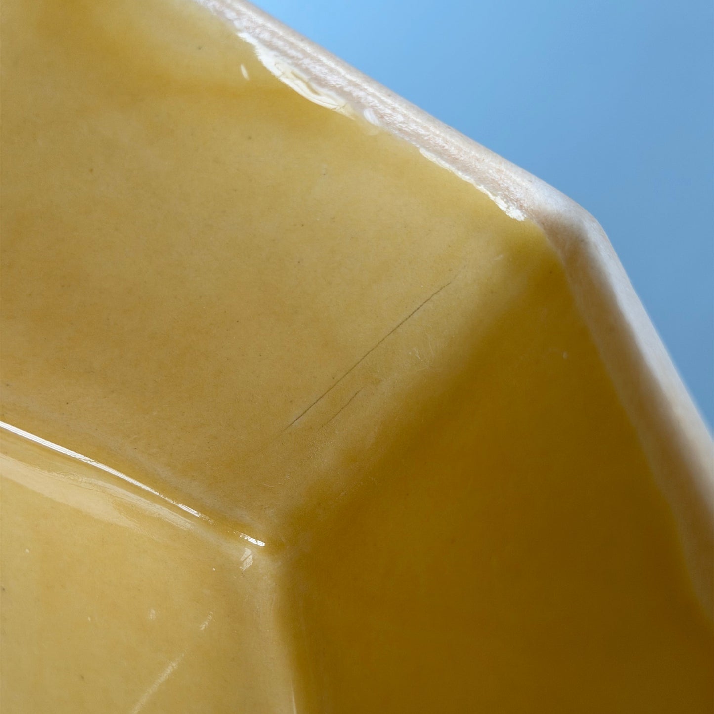 lemon drop butter dish *NOTE*