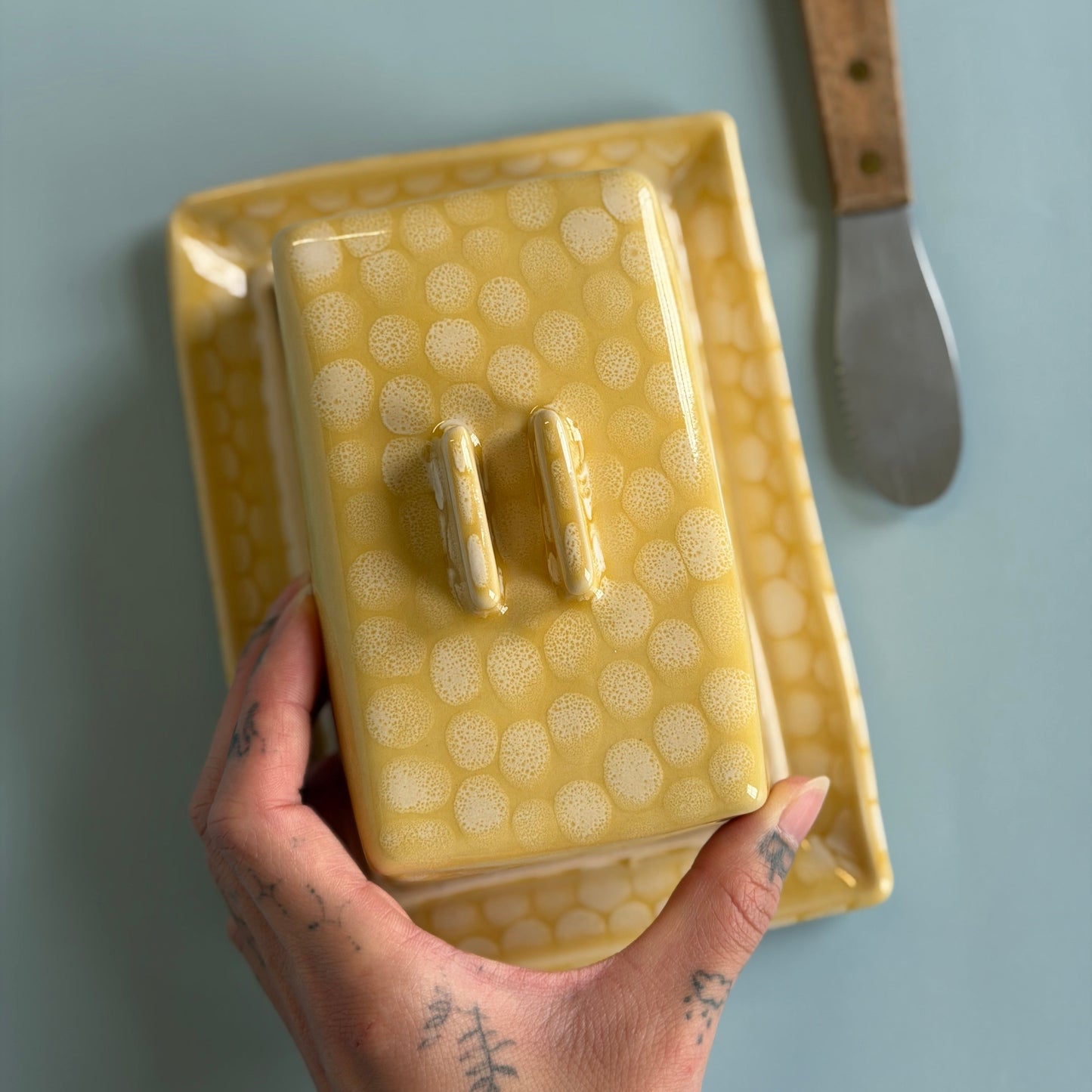 lemon drop butter dish *NOTE*