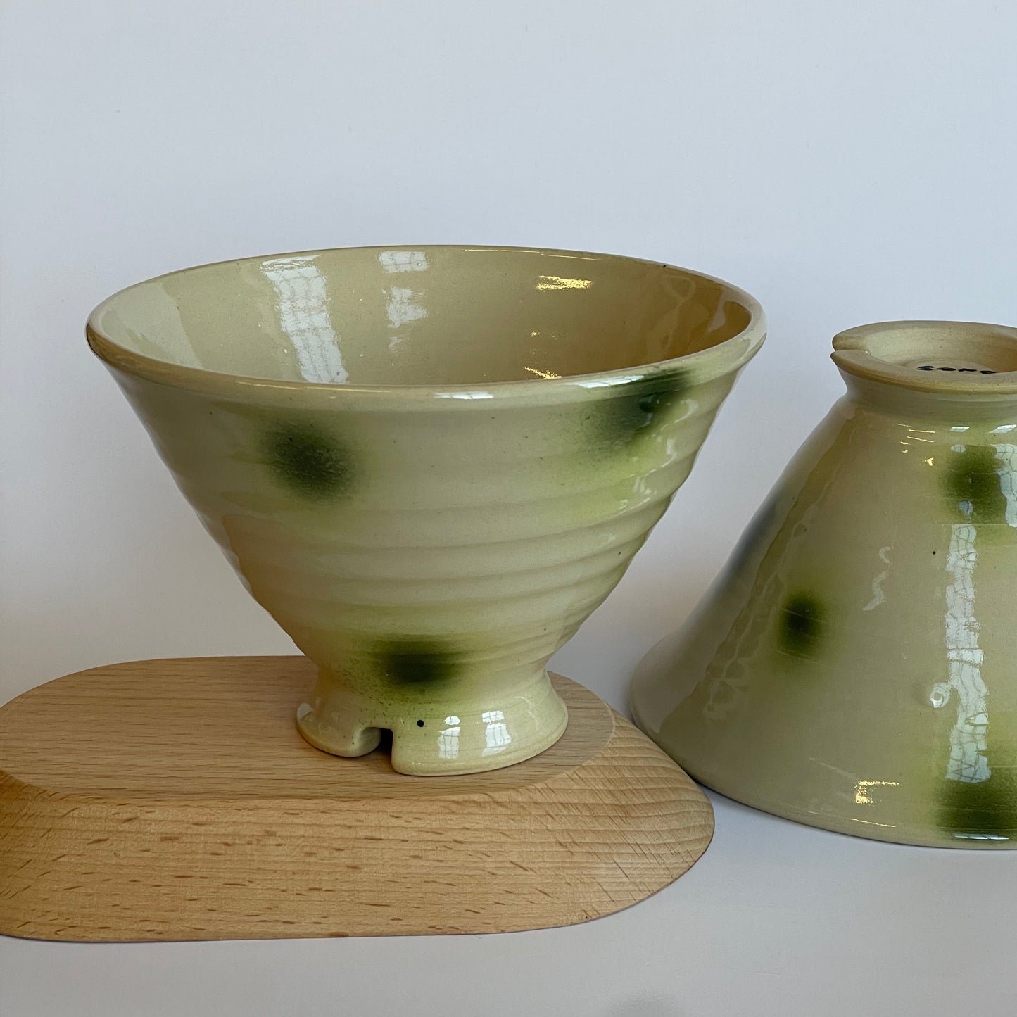 green aura ramen bowl