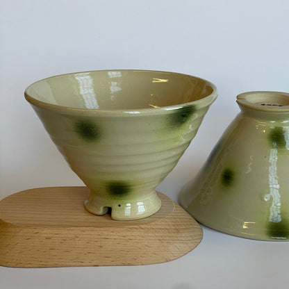 green aura ramen bowl