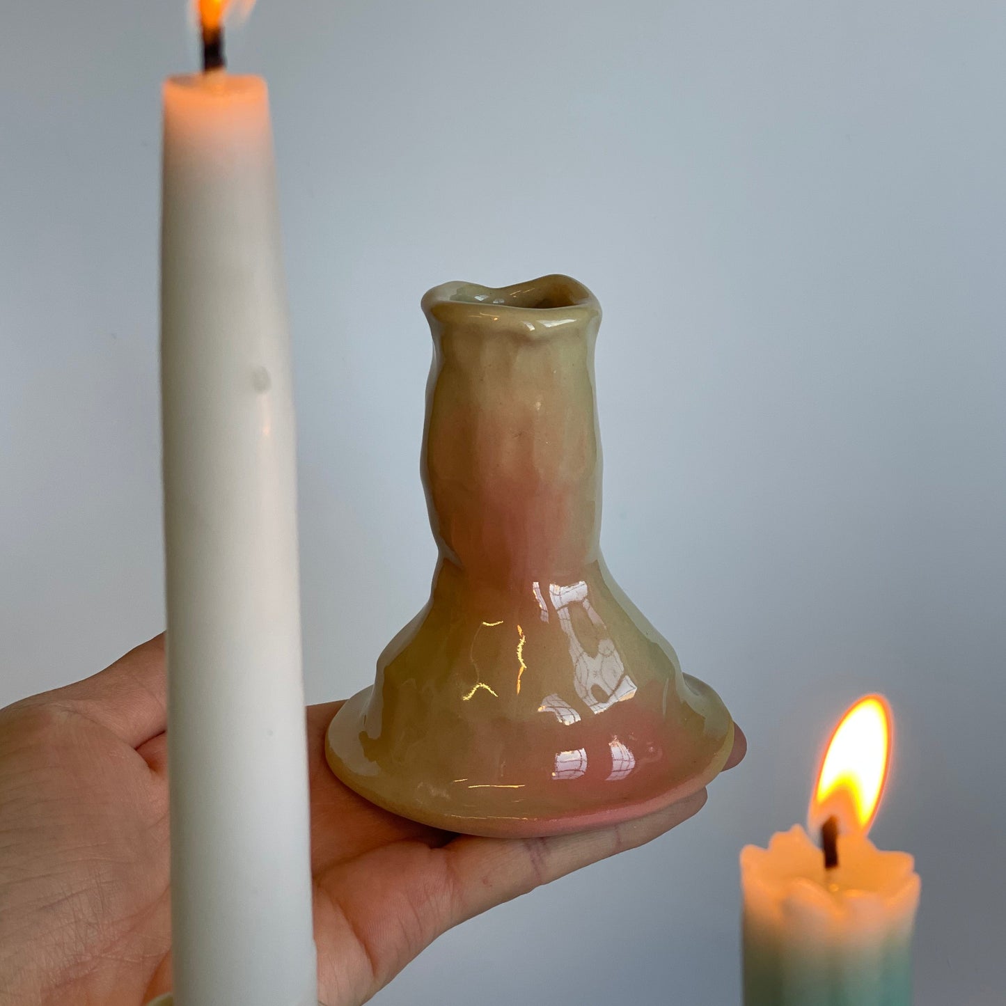 pink aura candlestick holder *NOTE*
