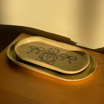 bunny + bows tray