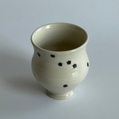 small black flowers cup no.1