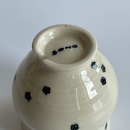 small black flowers cup no.1