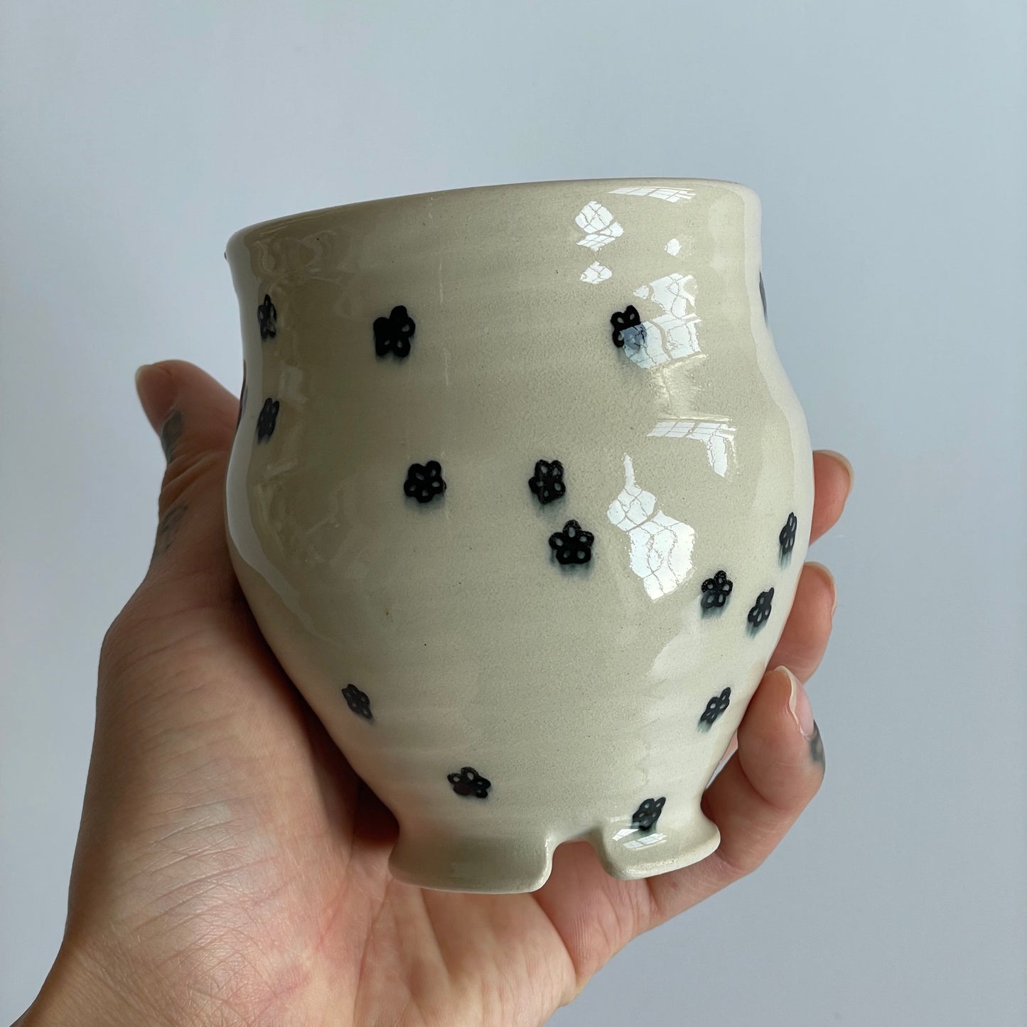 small black flowers cup no.2